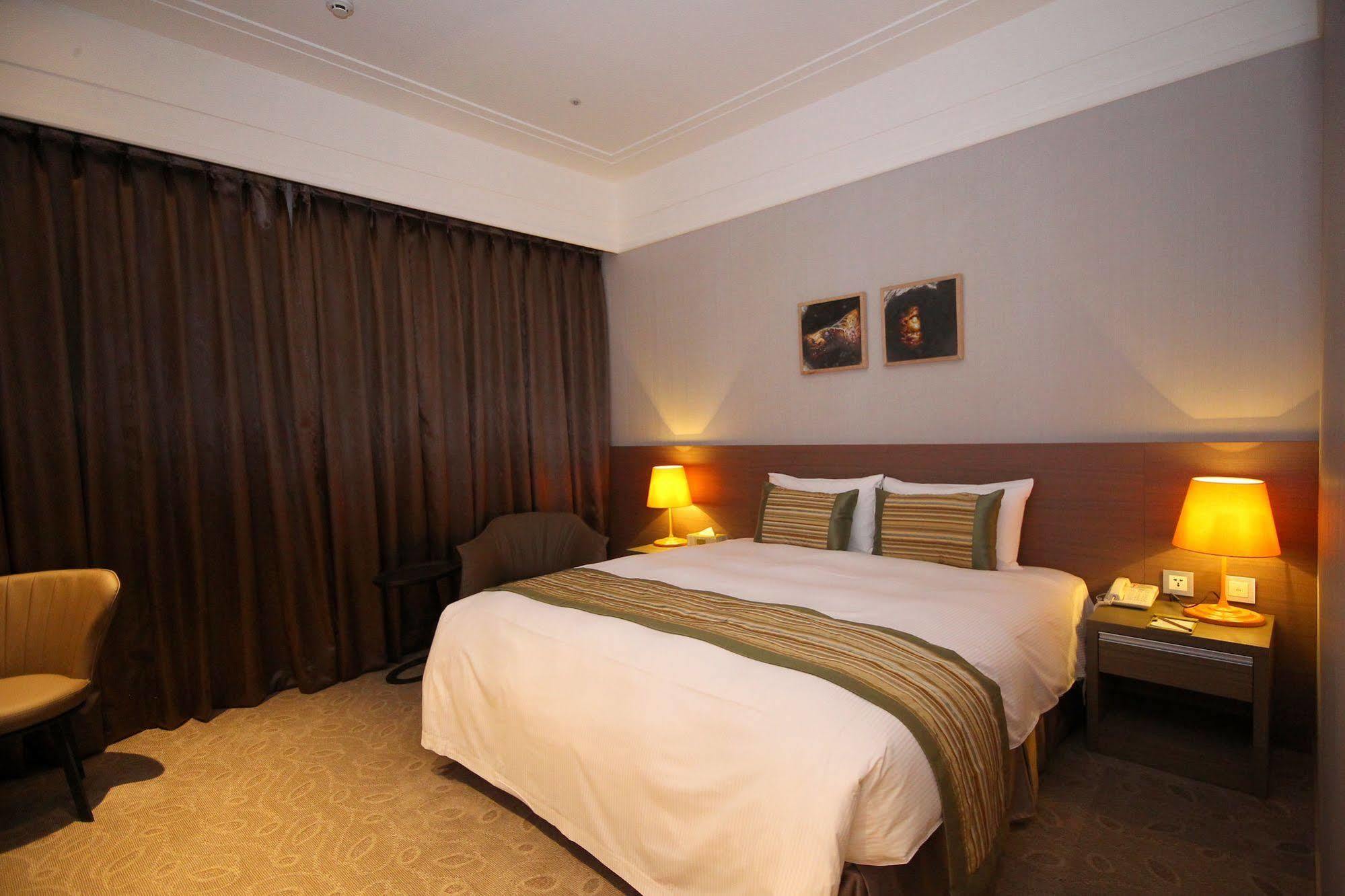 Grace Hotel Zhonghe Zhonghe  Eksteriør billede